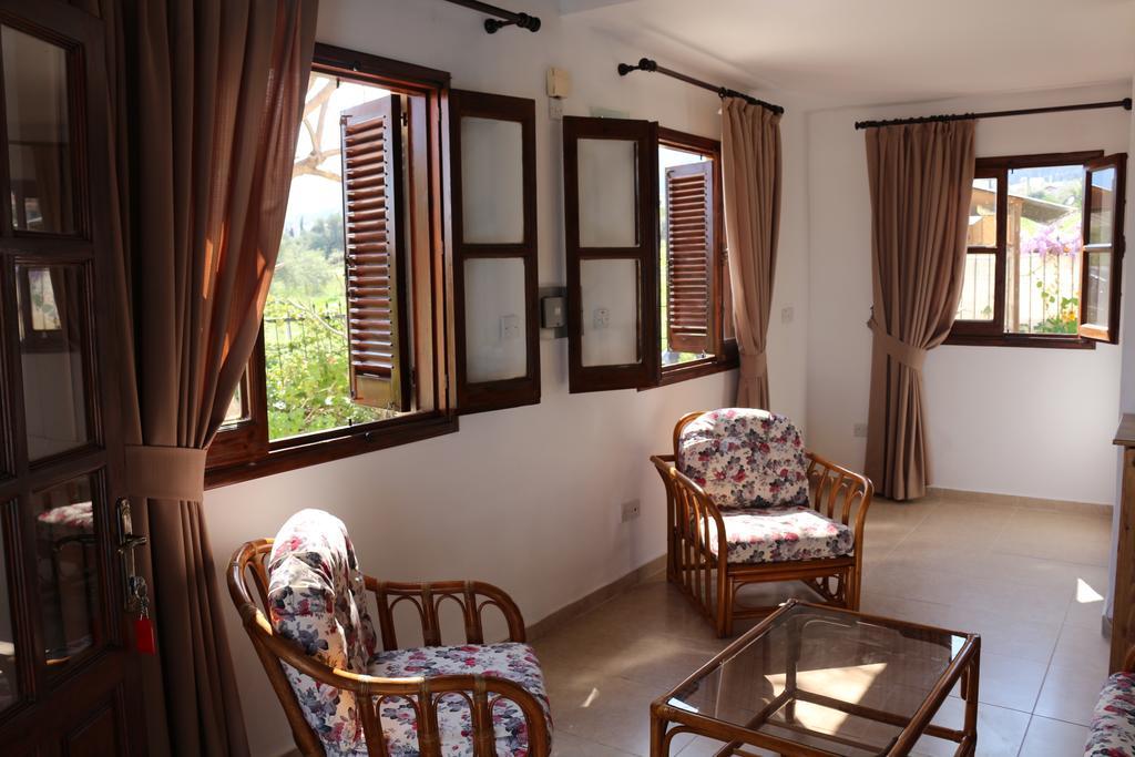 Five Fingers Holiday Bungalows Kazaphani Exterior photo