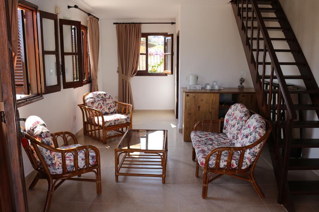 Five Fingers Holiday Bungalows Kazaphani Exterior photo